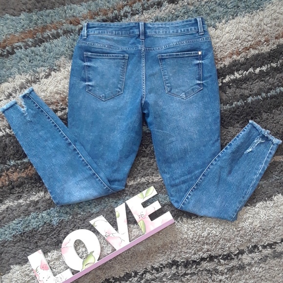 Jean - Picture 2 of 5